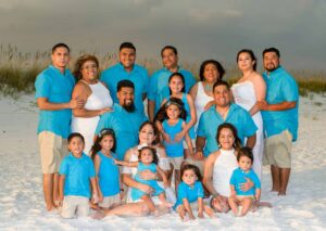 Professional photo at family beach reunion.