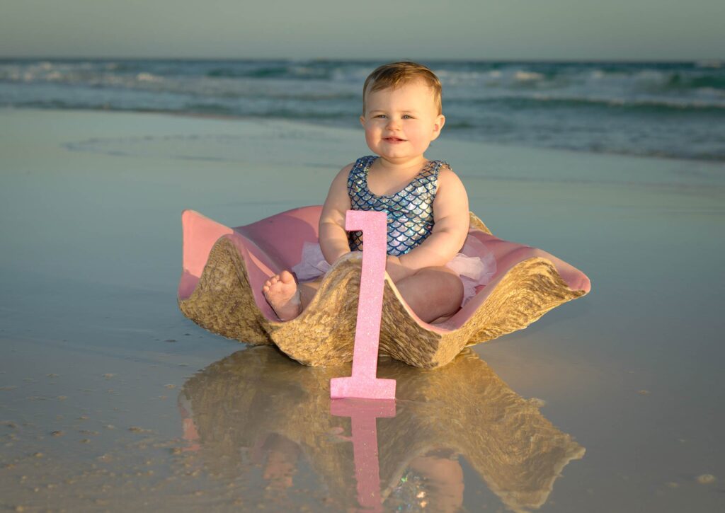 Destin photographer captures baby on beach