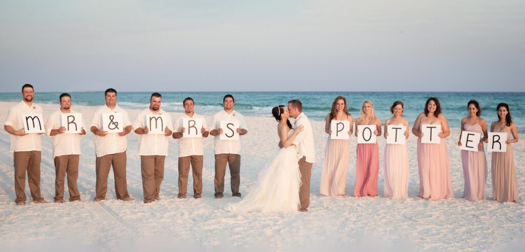 Casual wedding on Destin beach in Northwest, Florida