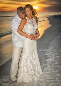 Photography weddings - casual shot on the beach at sunset